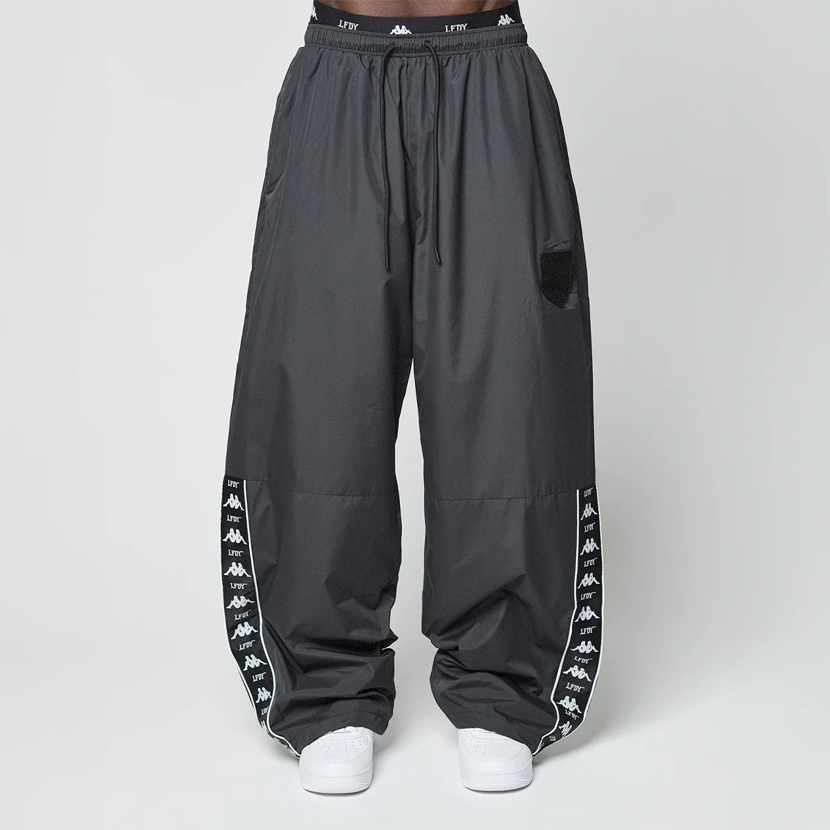 Kappa - Pantalones Hombre Negro - Authentic Jorin Lfdy
