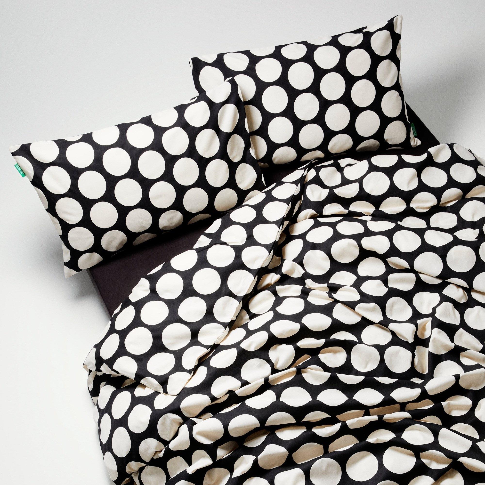 Set 4pzs funda nordica king: funda nordica (260x240cm c/ 30cm dobladillo) + sabana bajera (200x200 c/ 40cm solapa) + 2 almohada (50x85cm) 100% algodo