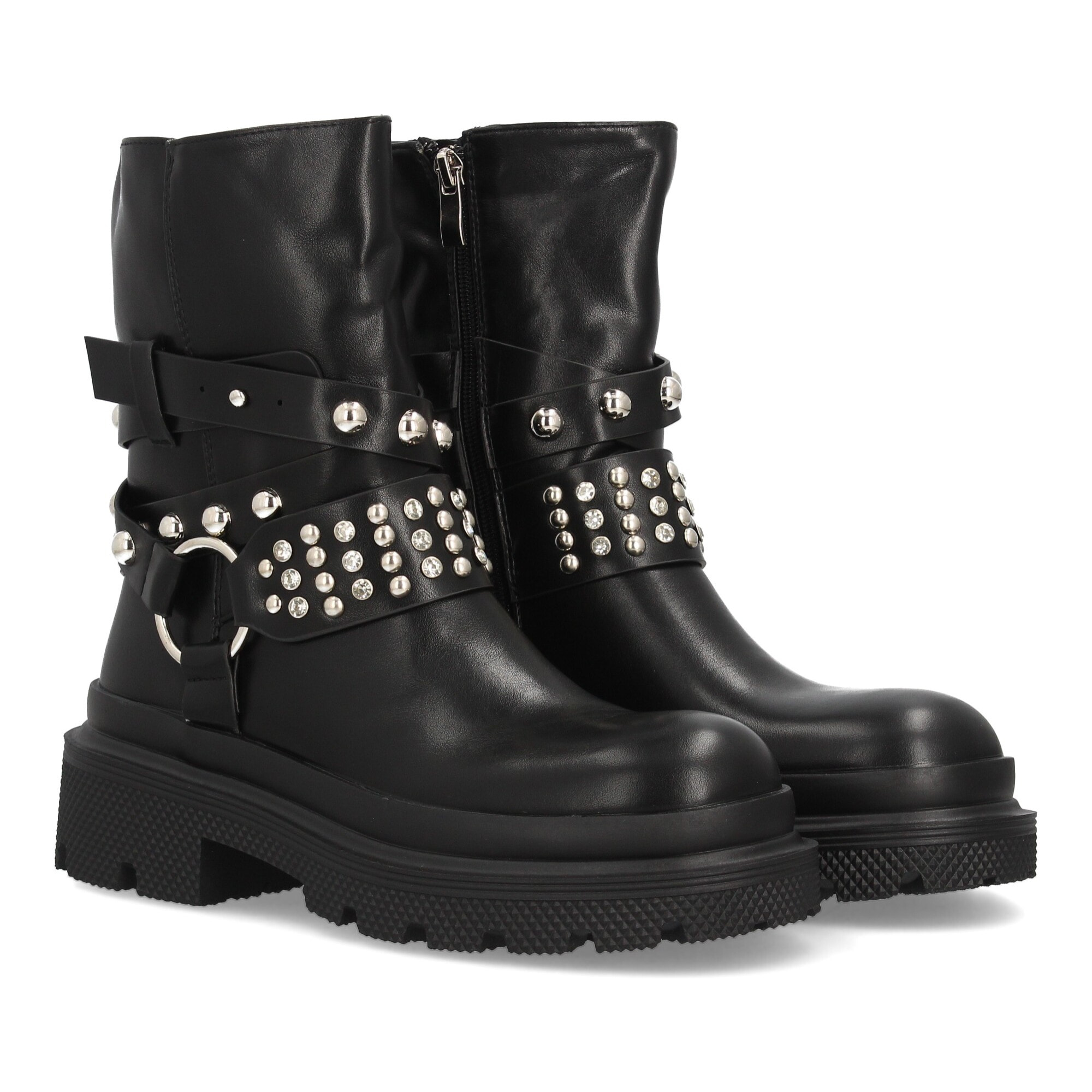 Botas con tachuelas y aro lateral