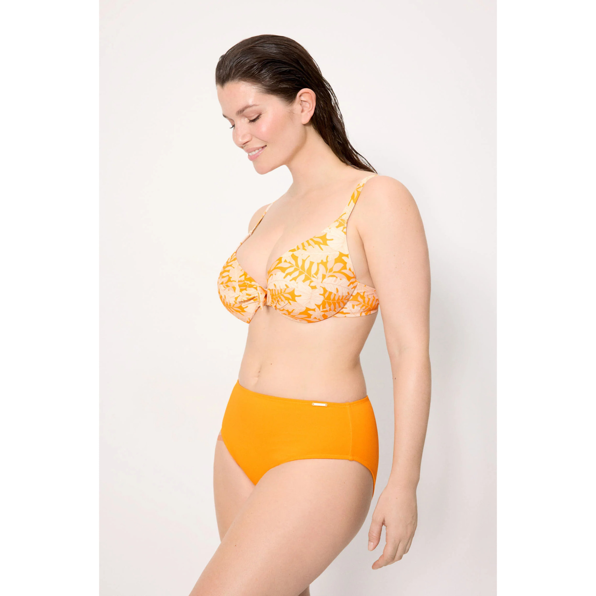 Slip bikini vita alta modellante Giallo