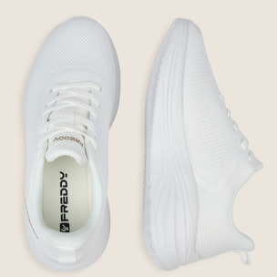 Sneakers in tessuto con rinforzi tecnici e suola ultraleggera