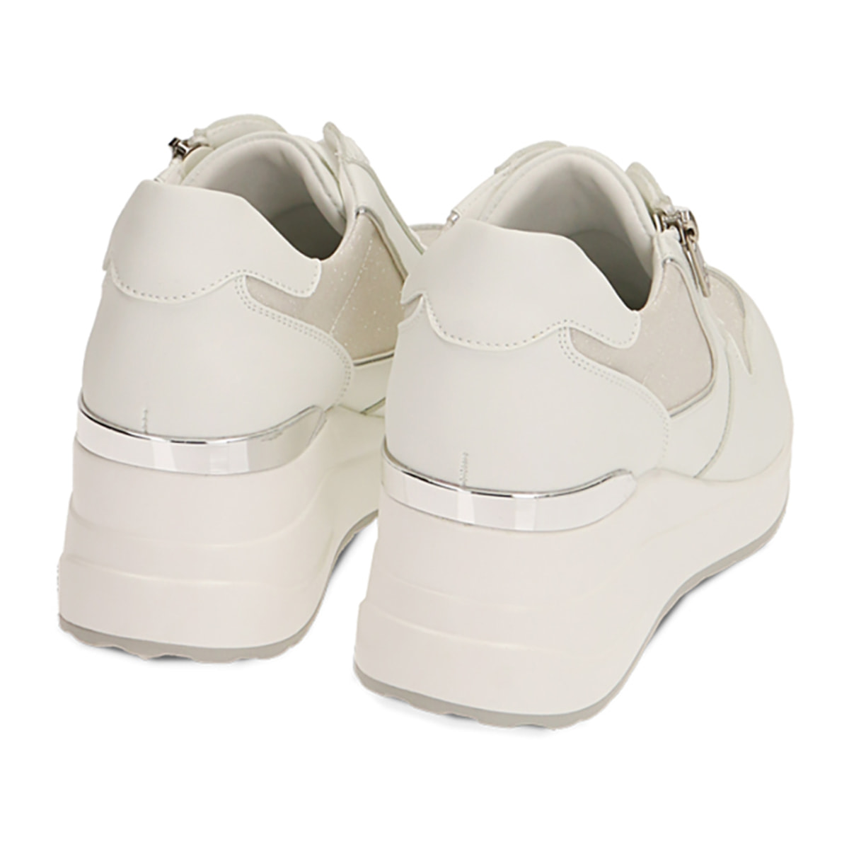 Zapatillas blancas, tacón de cuña 6 cm