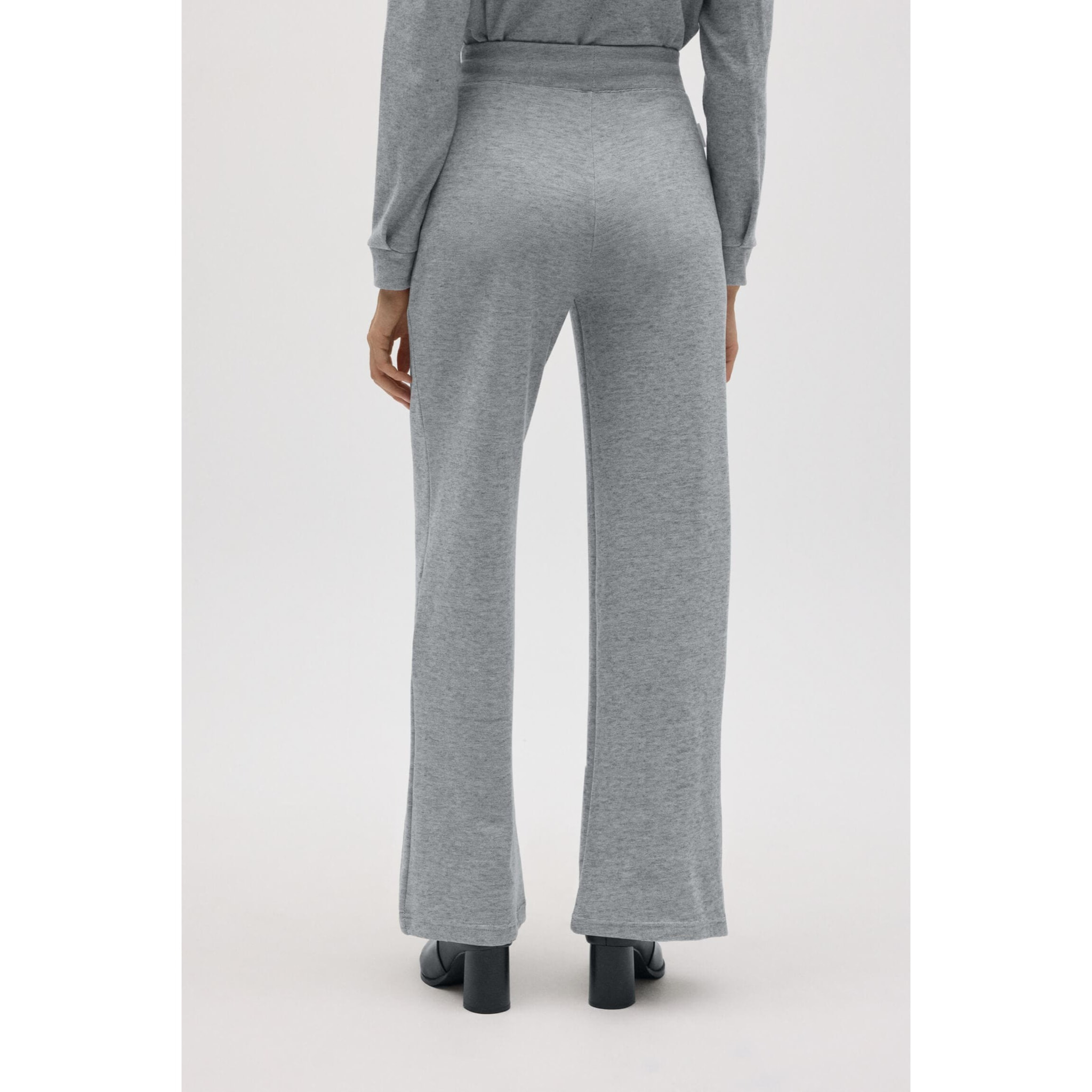 Pantaloni grigi dritti extra comodi