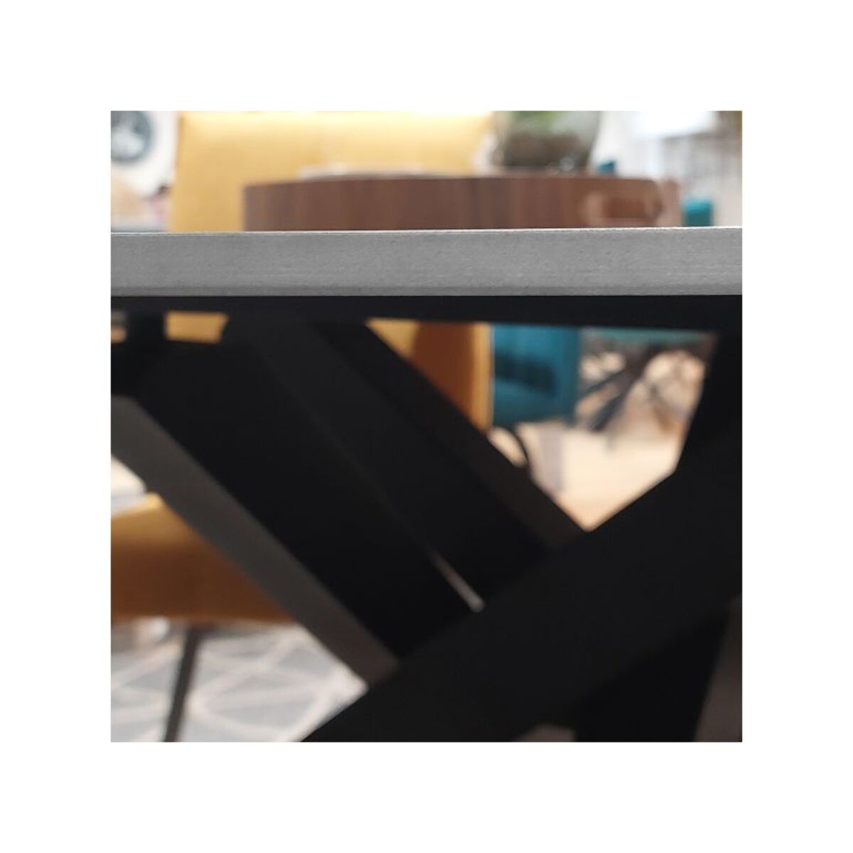 Table de repas D. 150 cm en céramique gris marbré cuivré - MARIA