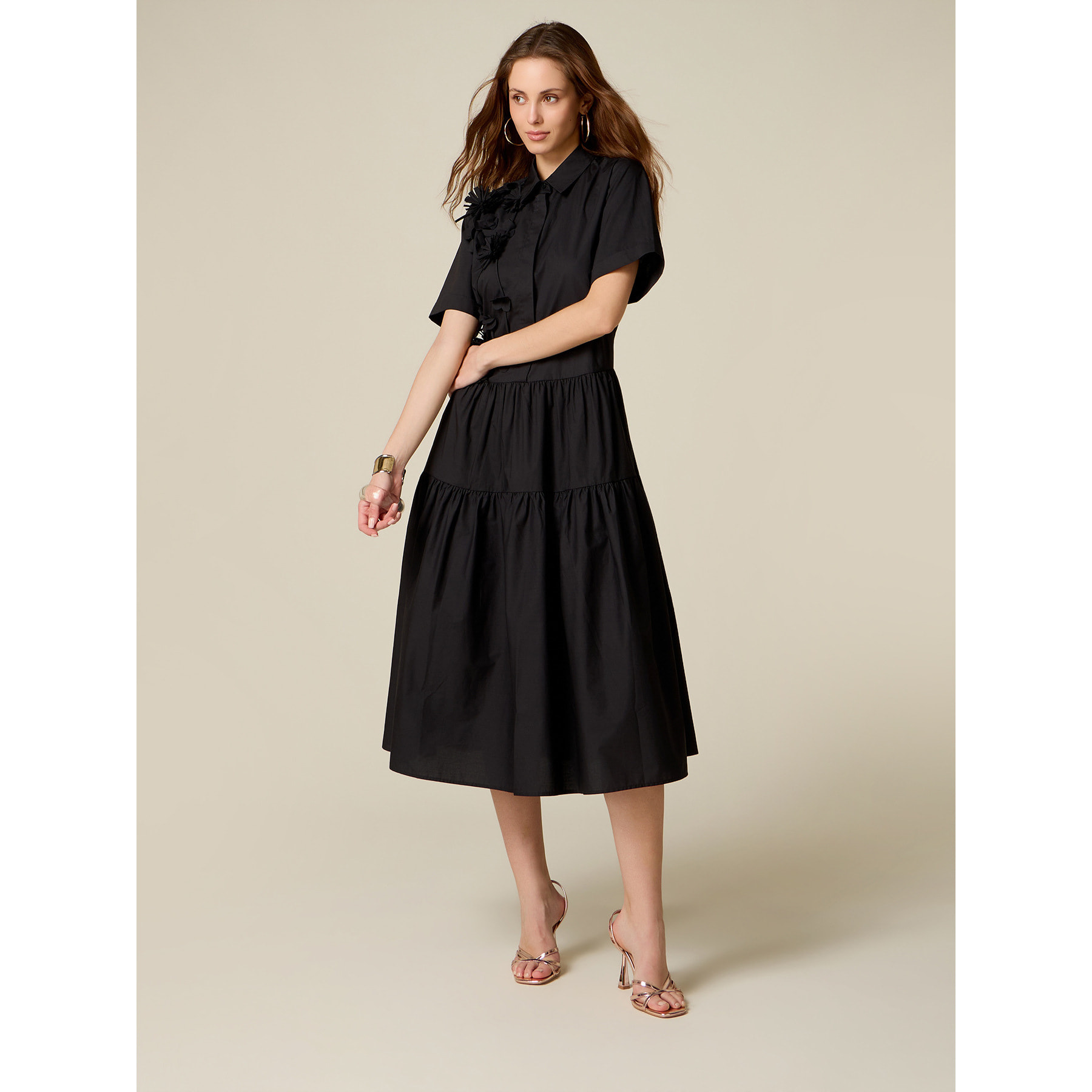 Oltre - Vestido camisero con flores aplicadas - Negro
