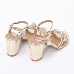 Sandali in simil pelle laminata con tacco comodo