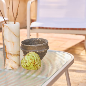 Salon de jardin blanc NOTO aluminium. 4 places. un canapé. une table. deux fauteuils textilene