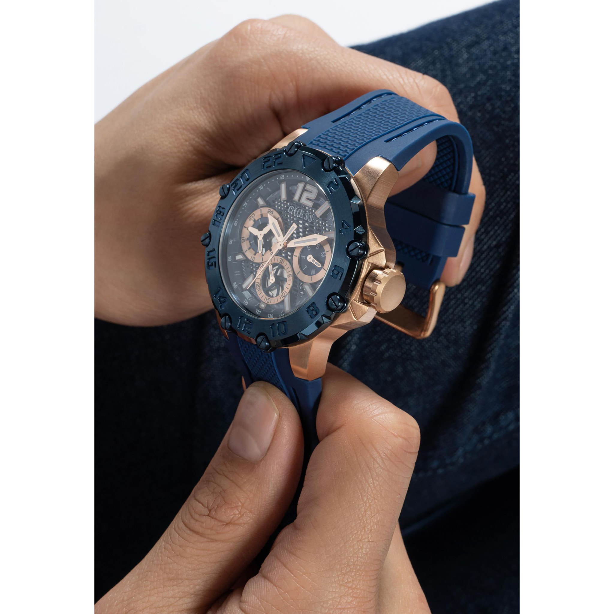 Guess Orologio Multifunzione Contender