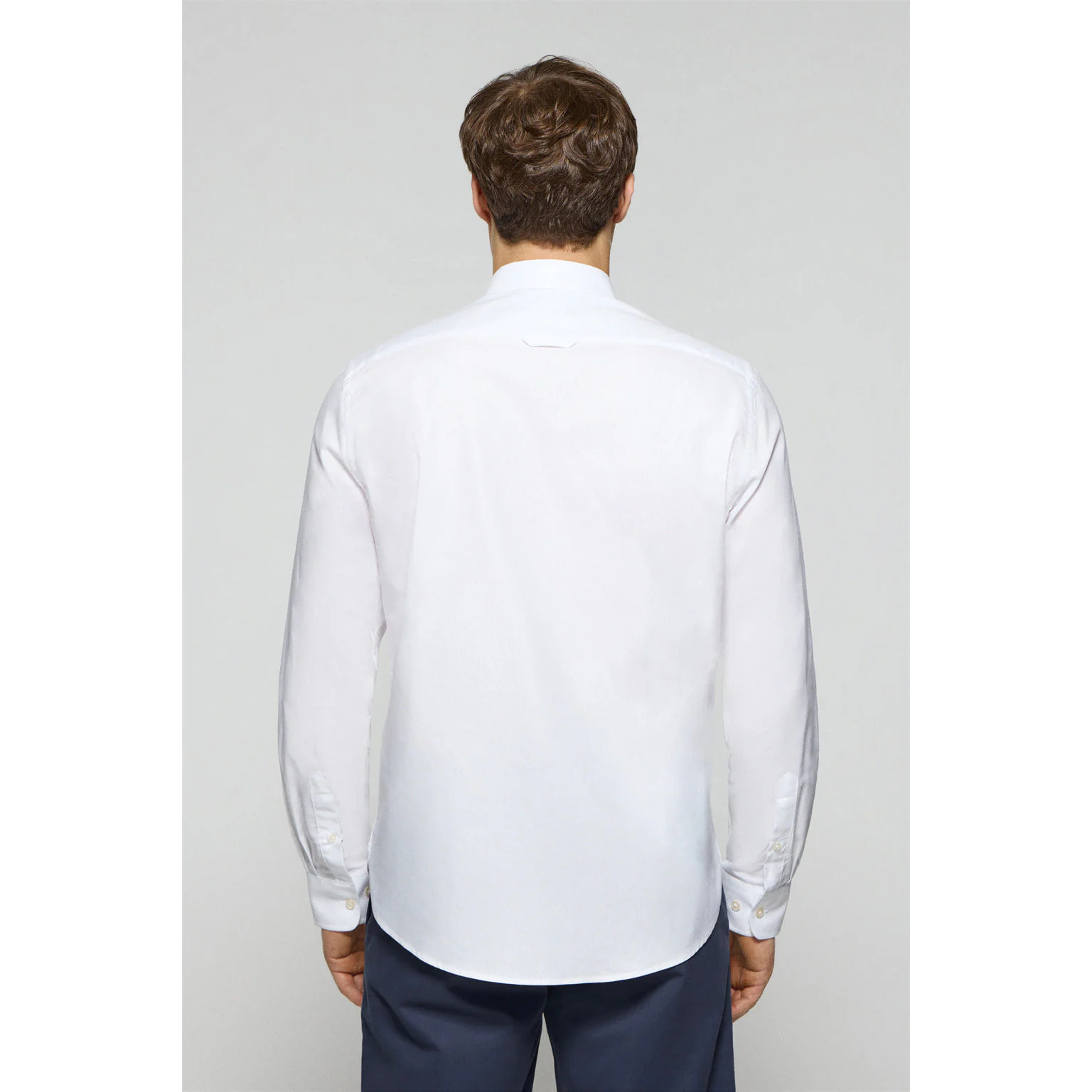 Camisa oxford blanca con logo bordado Rigby Go