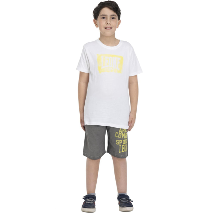 Conjunto completo con logo grande para niño.