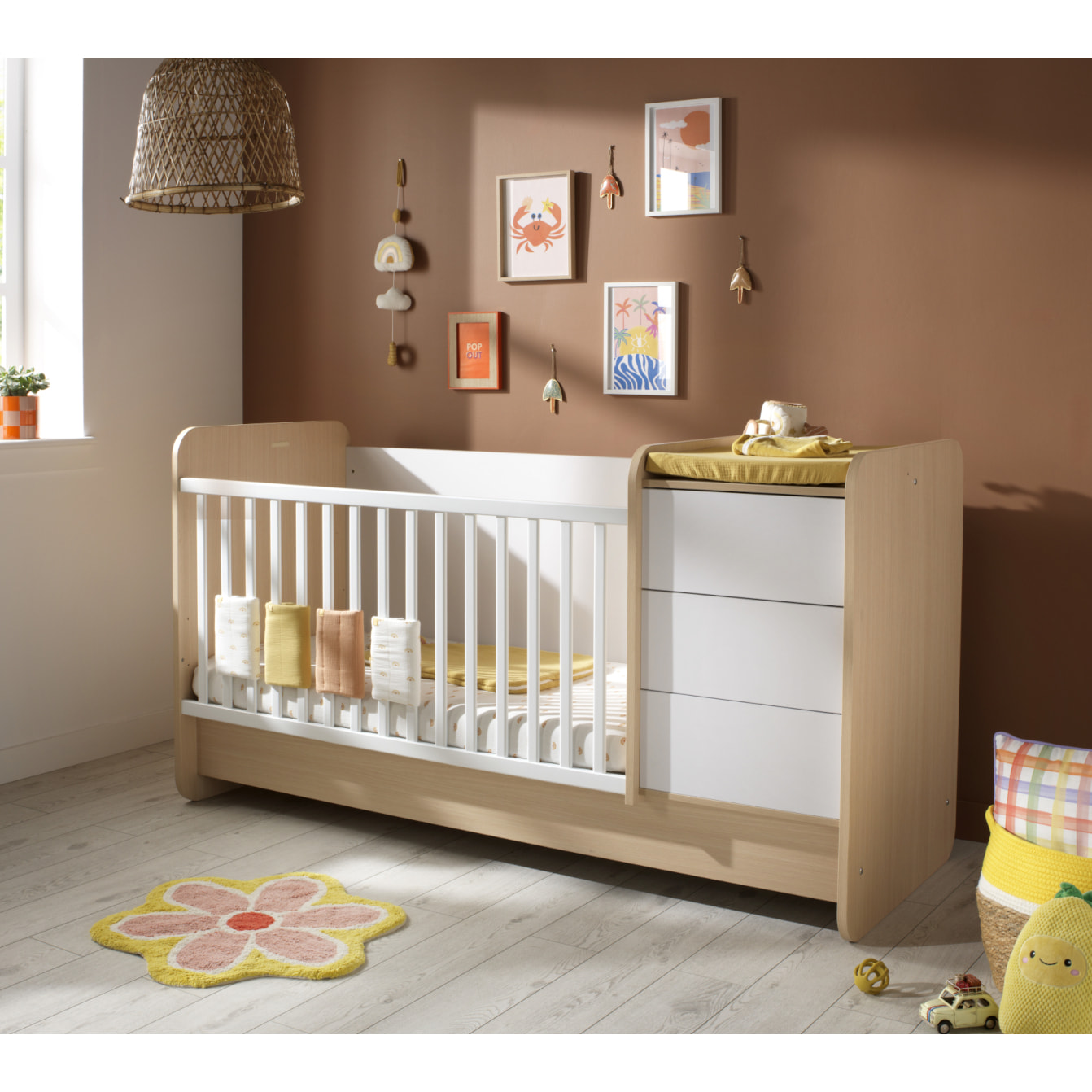 Lit combiné 140x70 évolutif en 90x190 avec commode à langer 3 tiroirs