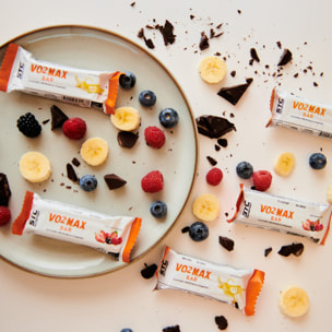 STC NUTRITION - VO2 Max Bar - Barre énergétique - Spéciale efforts longue durée - Glucides + Protéines (Whey) + Vitamines - Goût Banane, Chocolat ou Fruits Rouges - 5 barres