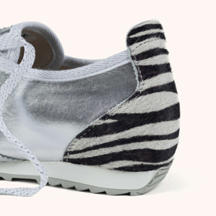 Zapatilla Retro Metalizada Plata y Zebra MUNICH OSAKA 590