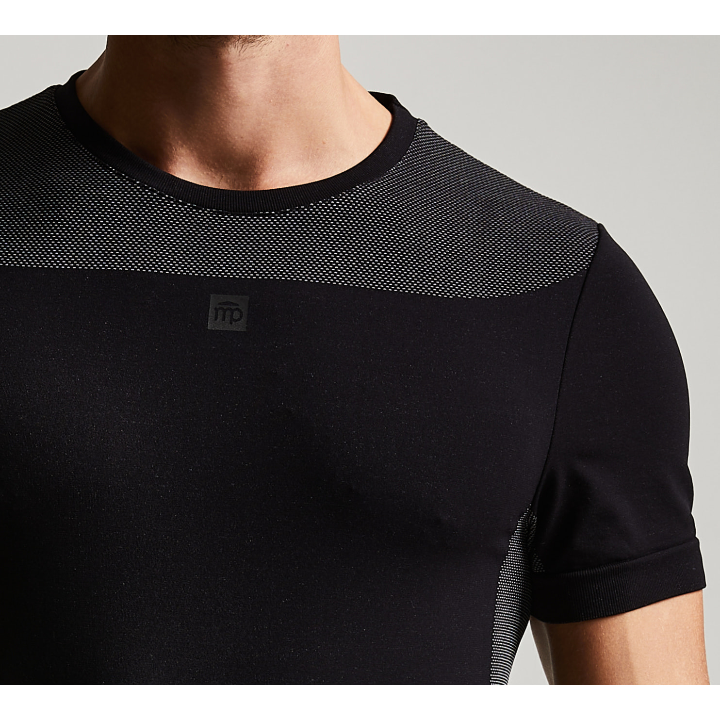 T-SHIRT ATHLETIC UOMO