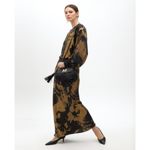Vestito lungo stampato con manica asimmetrica