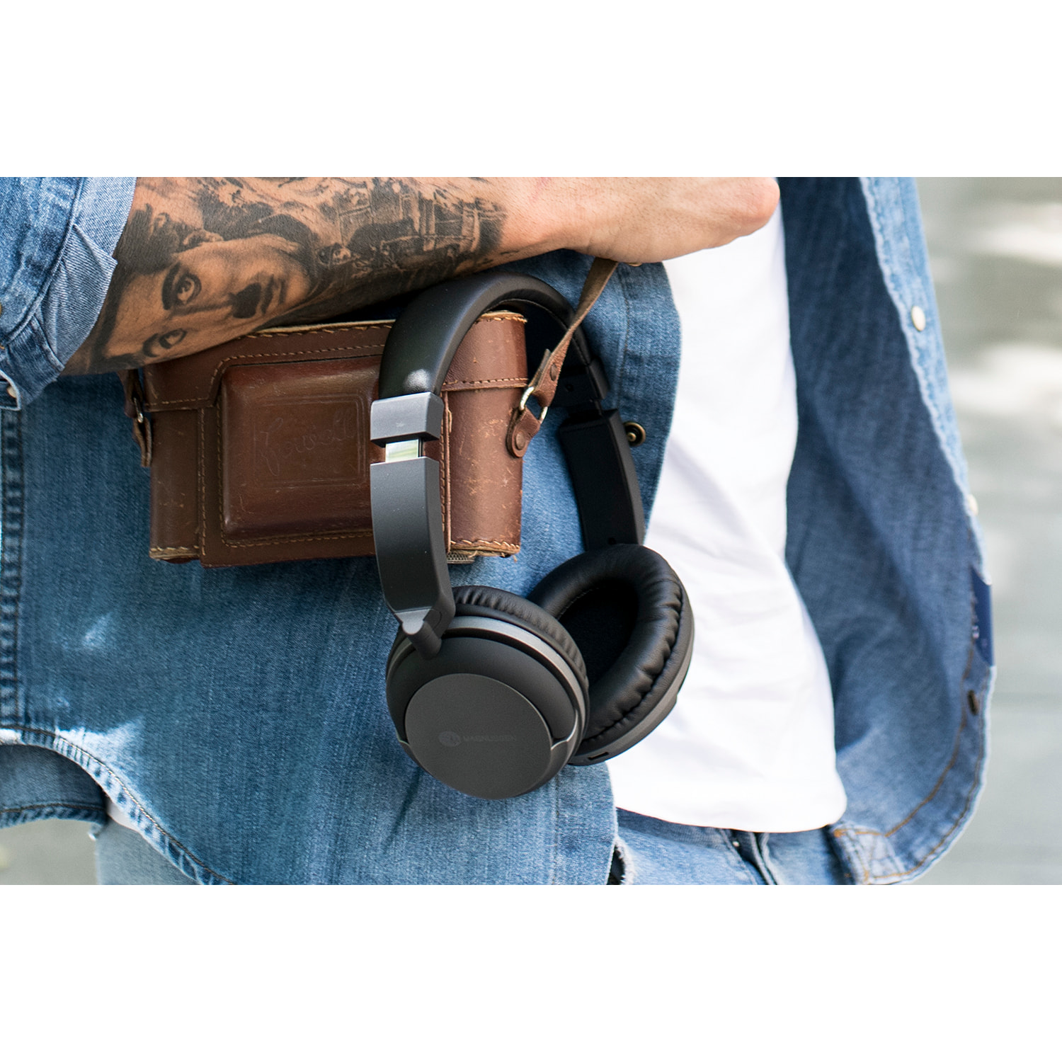 MAGNUSSEN H3 HEADPHONES en color Gris