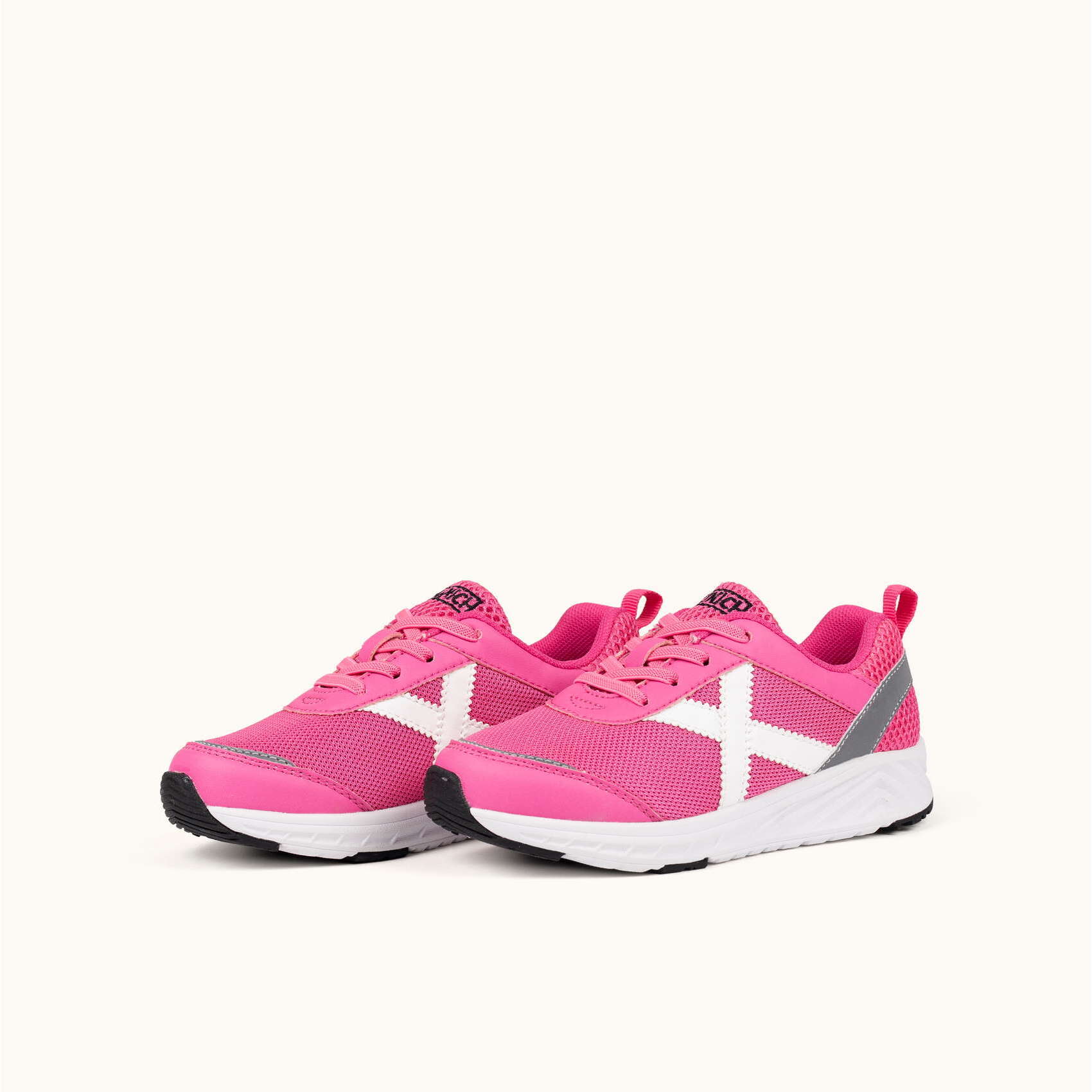 Zapatilla Deportiva Infantil Rosa con Detalles Blancos MUNICH FUN KID 10