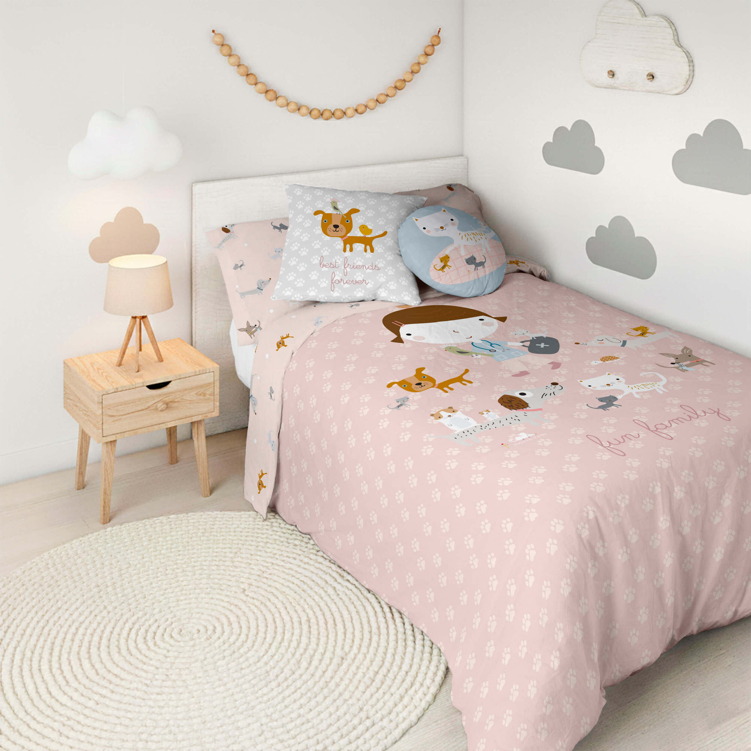 Funda Nórdica Estampada - Reversible - Infantil - Cierre Solapa - 100% Algodón - Incluye 1 Funda de Almohada - Amigos Peludos