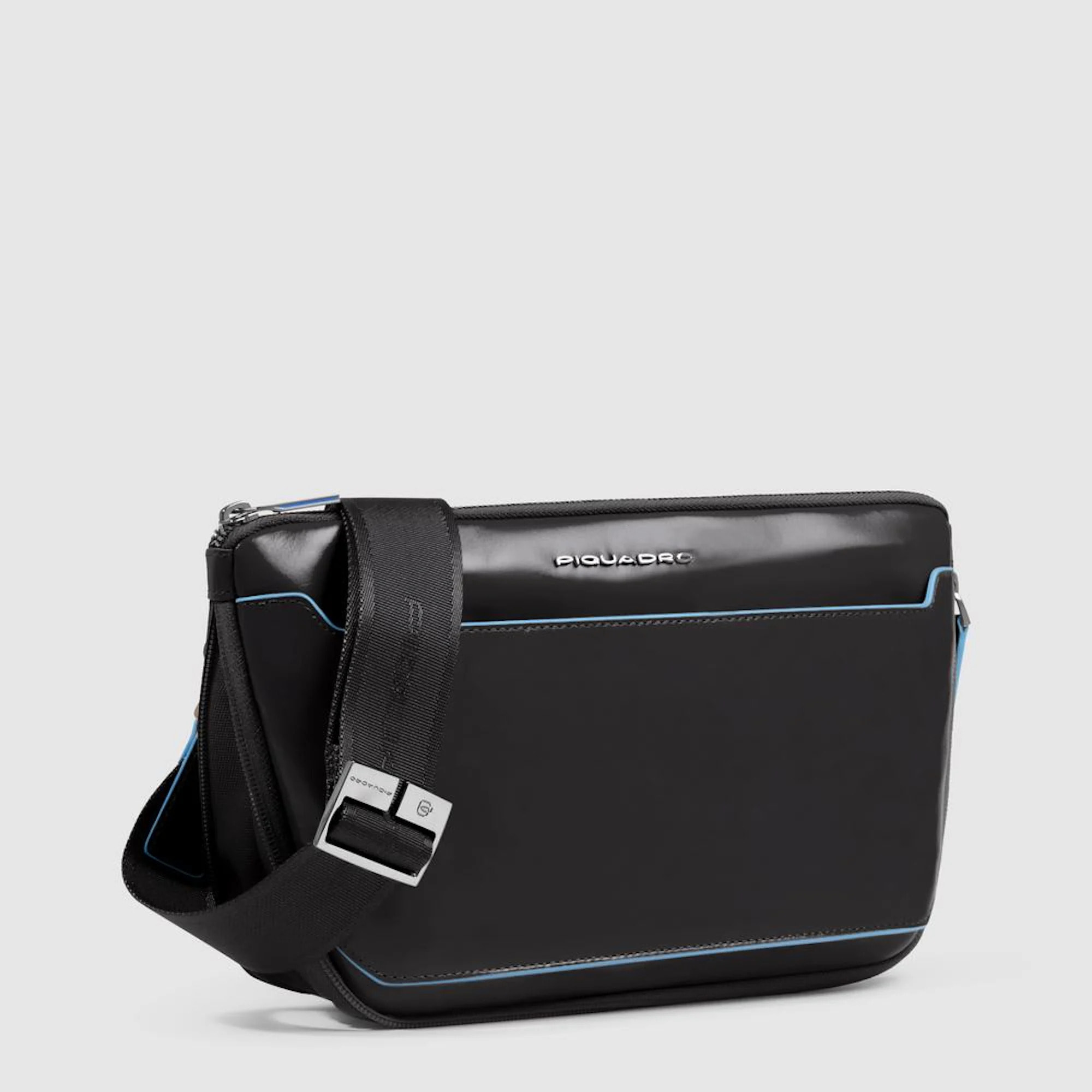 Piquadro Marsupio piatto espandibile in pelle con attacchi tracolla riposizionabili e tasca per AirPods®