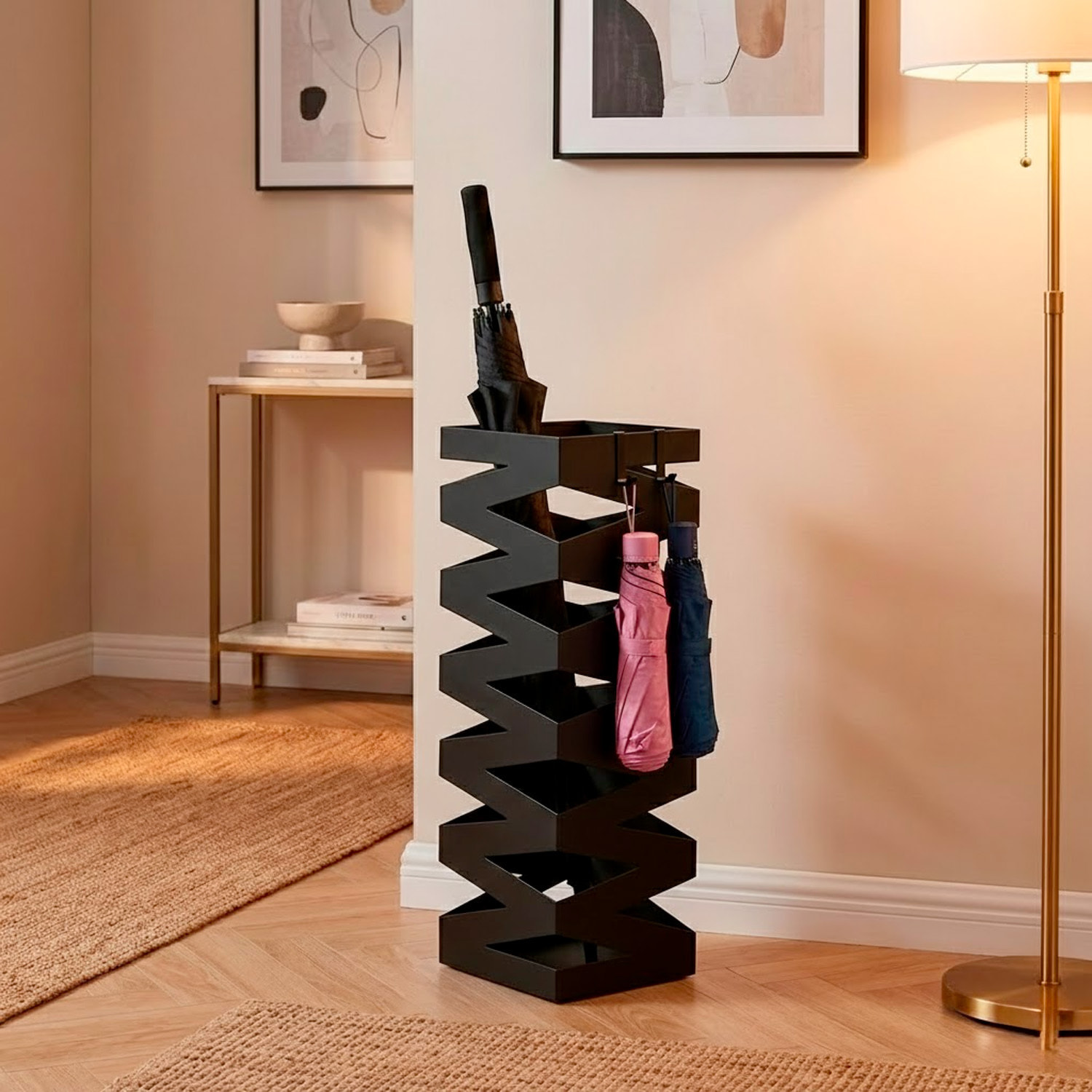 Portaombrelli In Acciaio Zincato Con Intarsi Decorativi Vaschetta Scolapioggia 2 Ganci Removibili Base Antiscivolo 49 x 15.5 x 15.5 Cm Nero