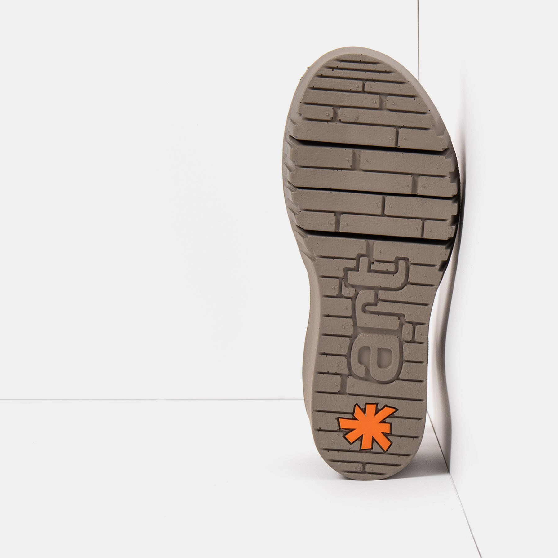 Sandalia de cuña 2083 NOBUCK LIKEN-HONEY/ CATANIA color Liken-honey