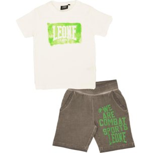 Mono de calle con logo grande para niño.