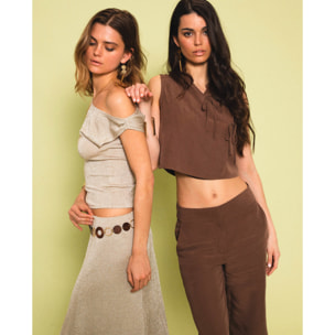 Blusa con cuello mao y lazada lateral