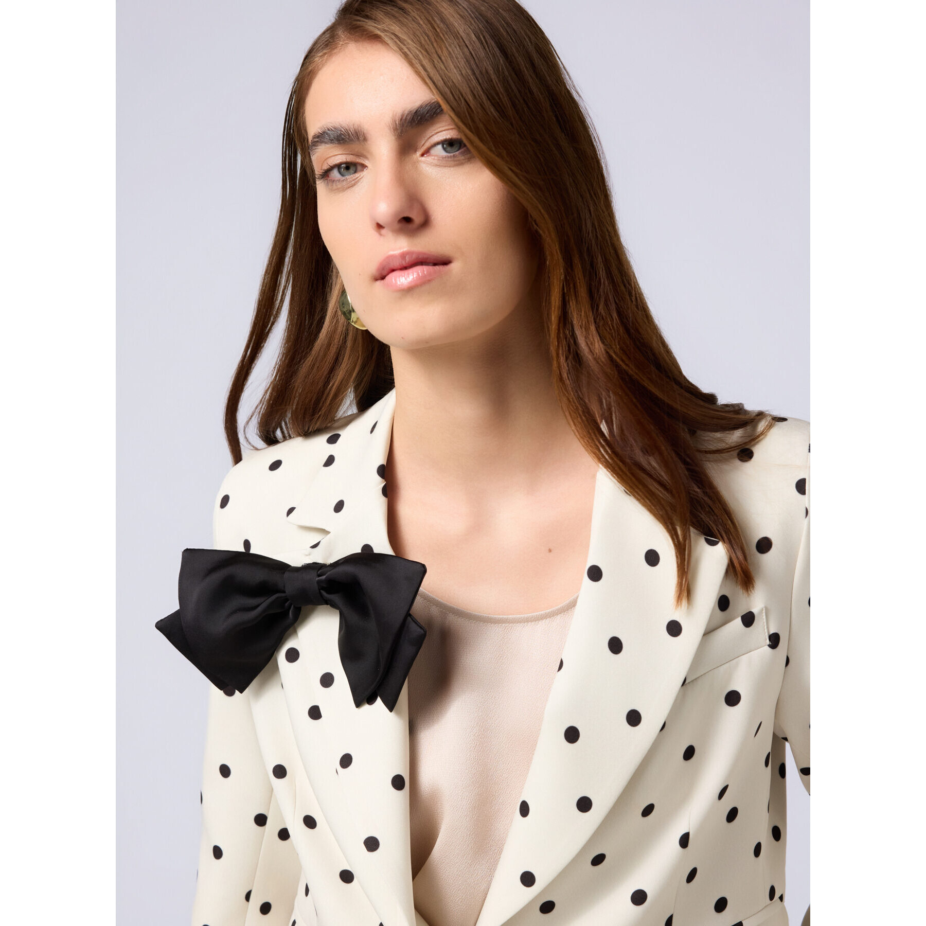 Oltre - Blazer corto a pois con fiocco - Bianco