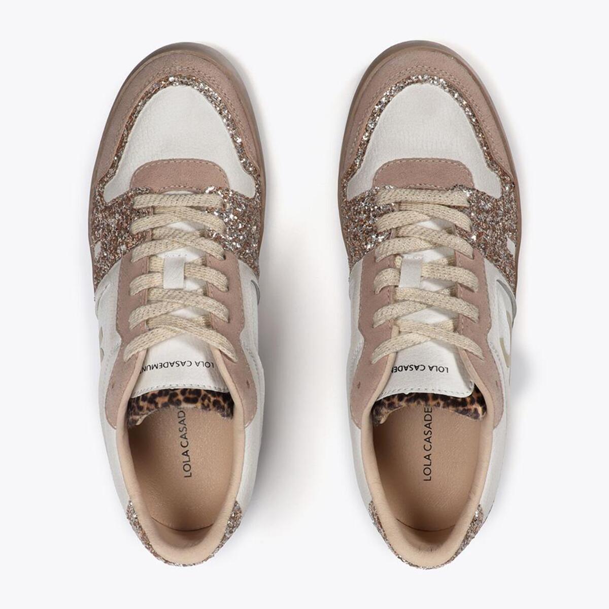 Sneaker con Zeppa Interna e Dettagli in Pelle