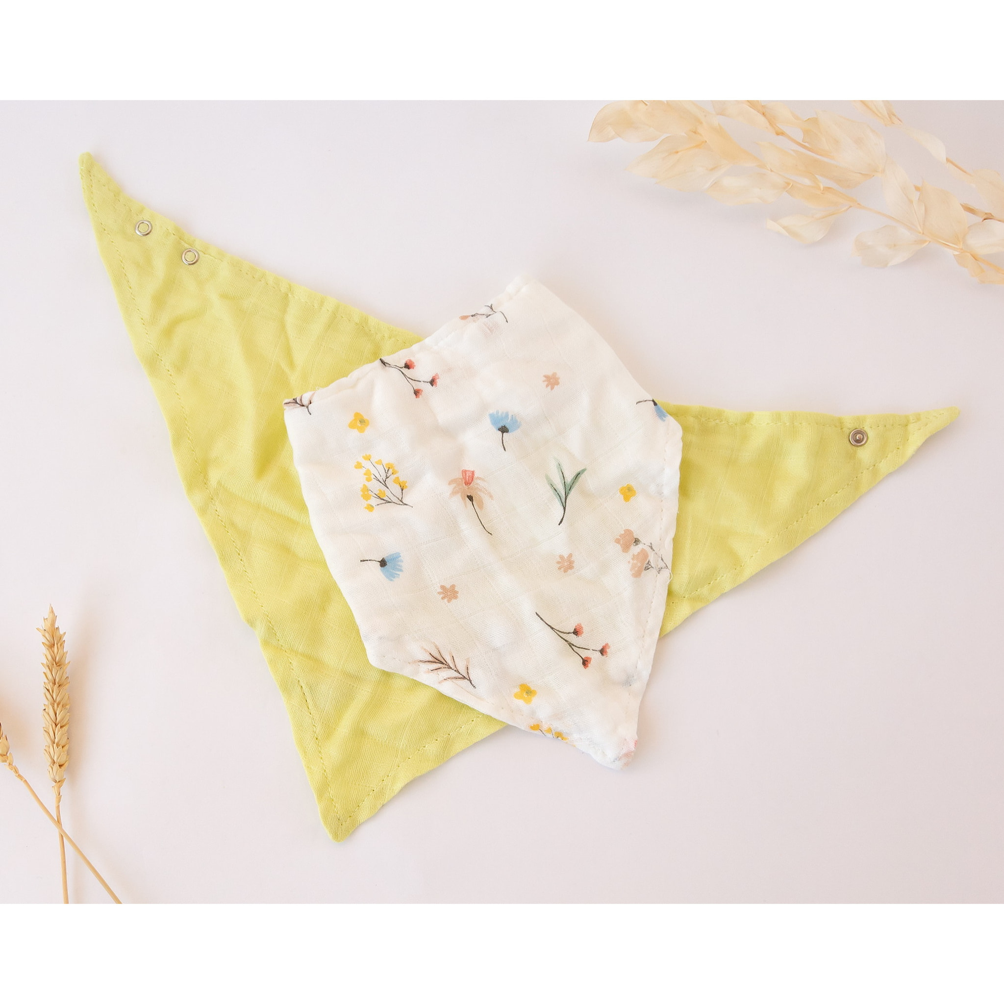 SET DE 2 BANDANAS PARA BEBÉ EN BAMBÚ Y ALGODÓN AMARILLO
