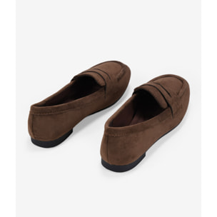 Mocasines planos marrones con antifaz