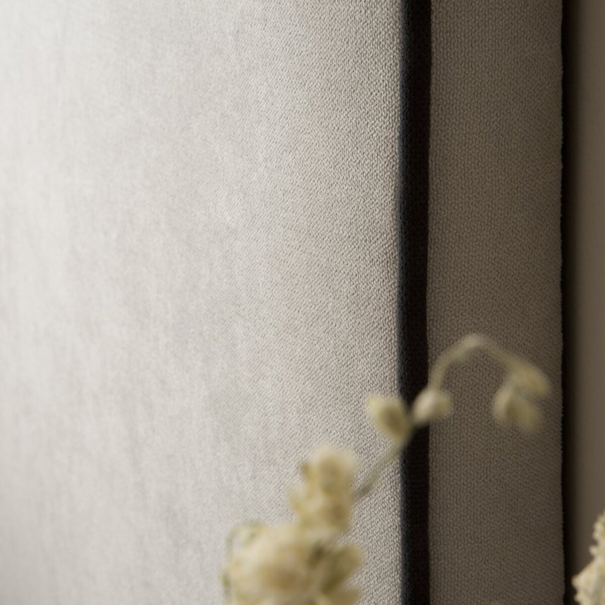Tête de lit tapissée Madary -bois/panneau particules / mousse pu/ textil-couleur beige 165 x 60 x 4 cm