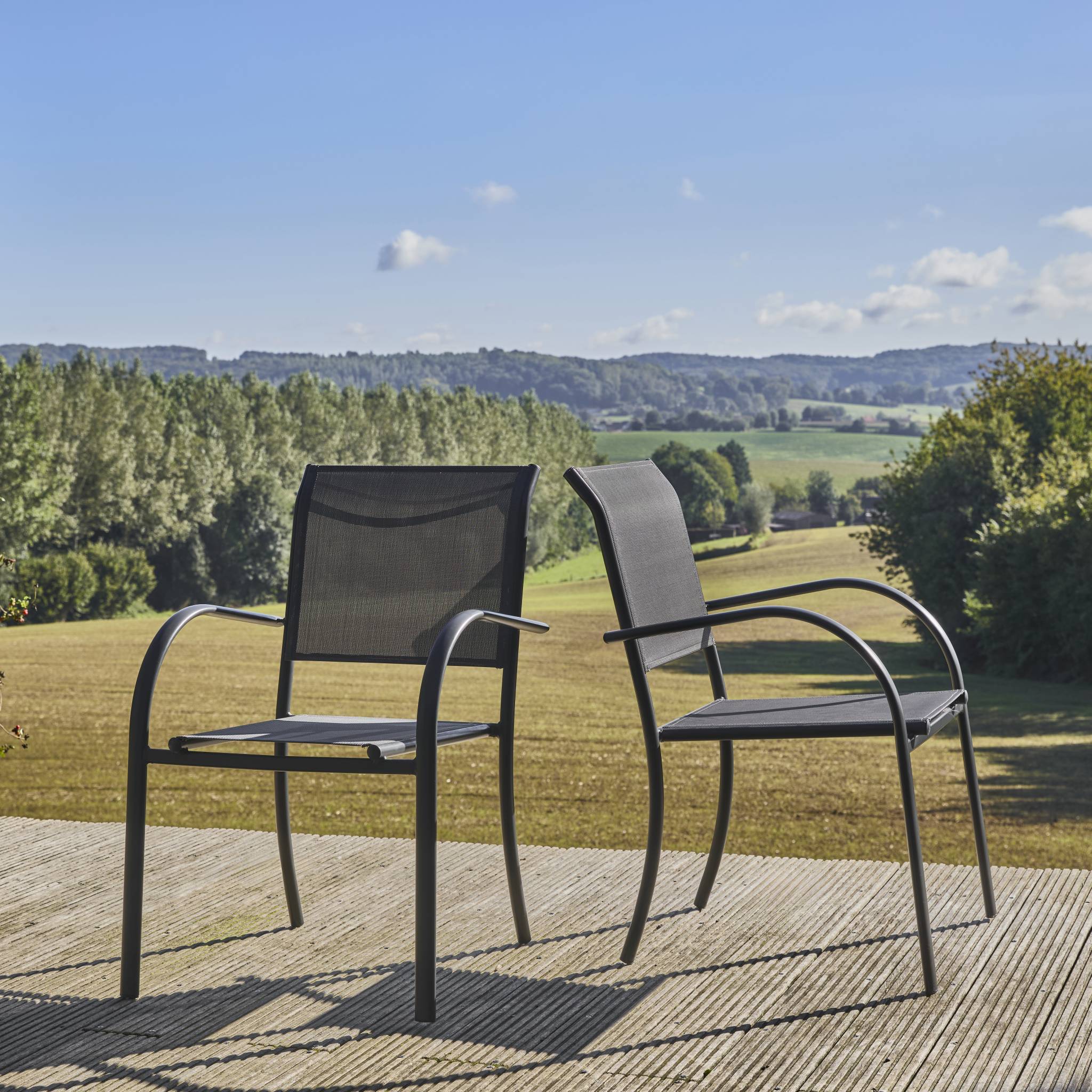 Lot de 2 fauteuils de jardin MILENA en aluminium et textilene anthracite. 62 x 55 x 84 cm