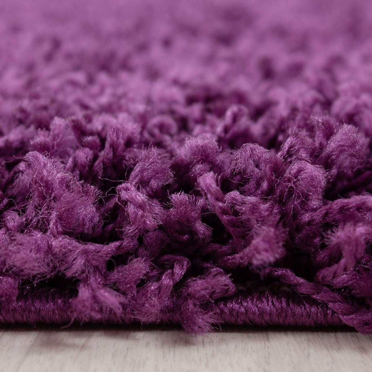 Tapis poils longs shaggy tissé motif uni ROCA