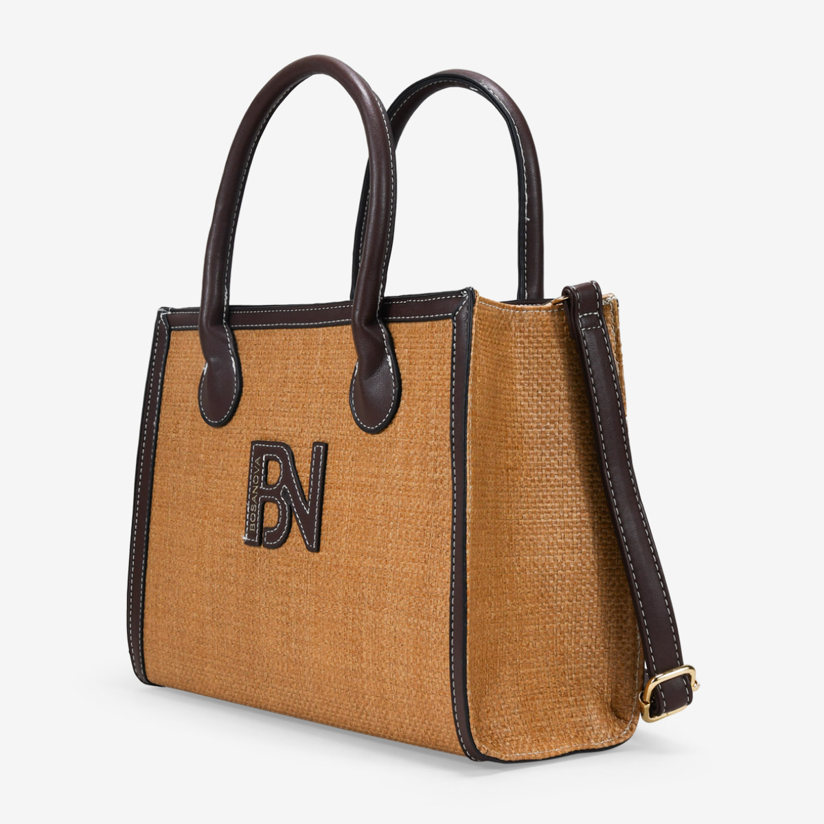 Bolso de mano marrón en rafia