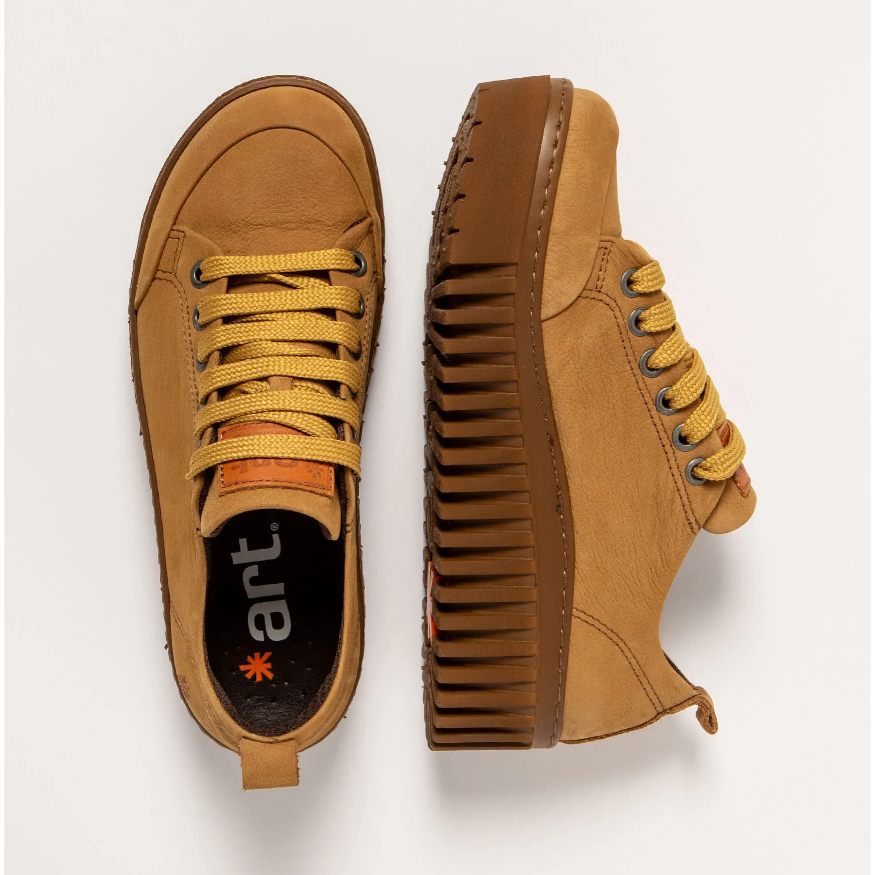 Zapatos 1535 NOBUCK KARAMEL/BRIGHTON color Karamel