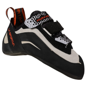 Miura VS Mujer Pies de Gato Escalada