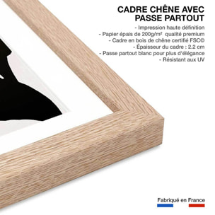 Affiche graphique ""Tropique paradis"" Affiche + cadre en bois - Chêne