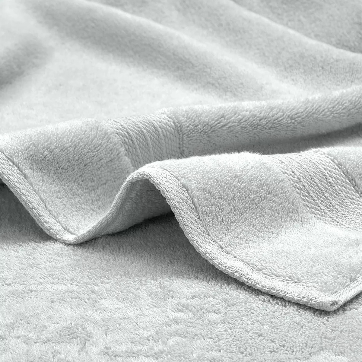 Drap de bain pur coton 550 g/m² uni gris Elea nuage
