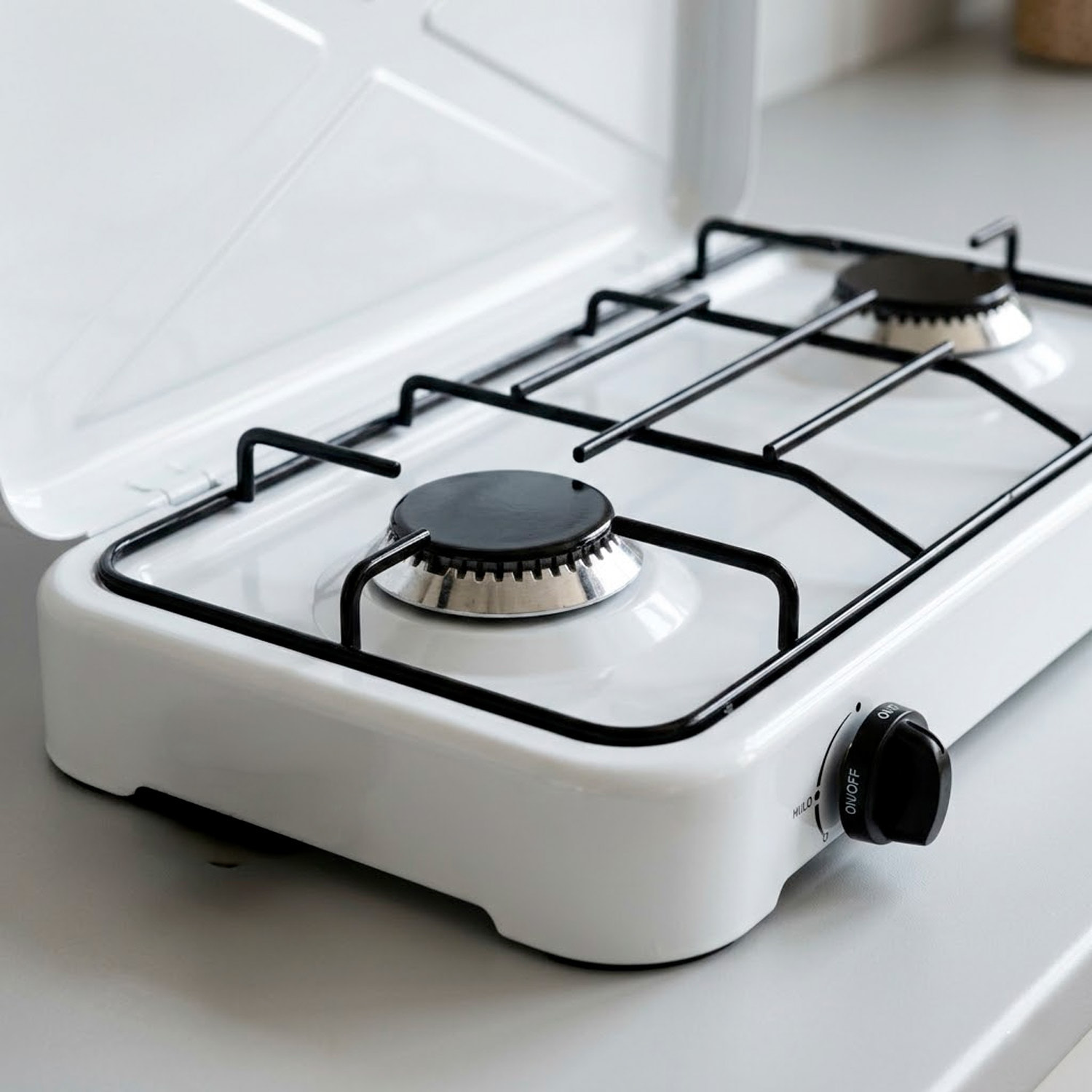 Fornello A Gas Portatile 2 Fuochi con Coperchio Piano Cottura Campeggio GPL Gas Naturale Fornello da Camping In Acciaio Con Griglie Bianco