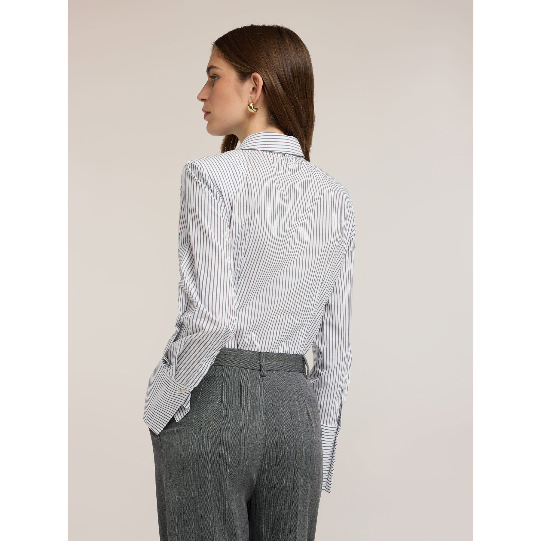 Motivi - Camicia in popeline a righe con cravattino - Bianco