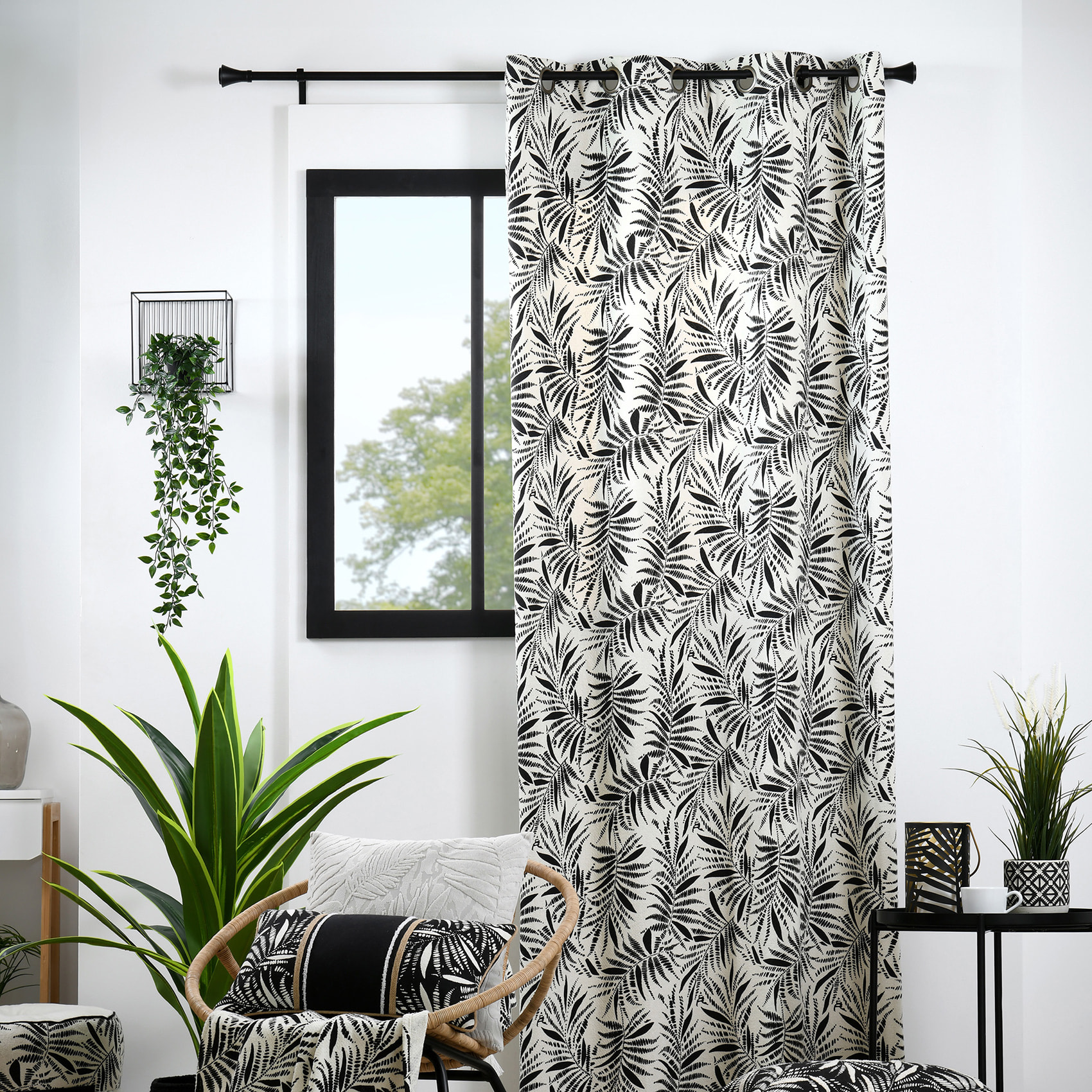 Rideau à oeillets imprimé feuillage tropical en coton - Ecru