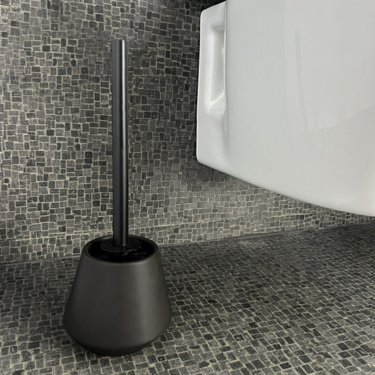 BROSSE WC JOSHUA NOIR AVEC MANCHE NOIRE