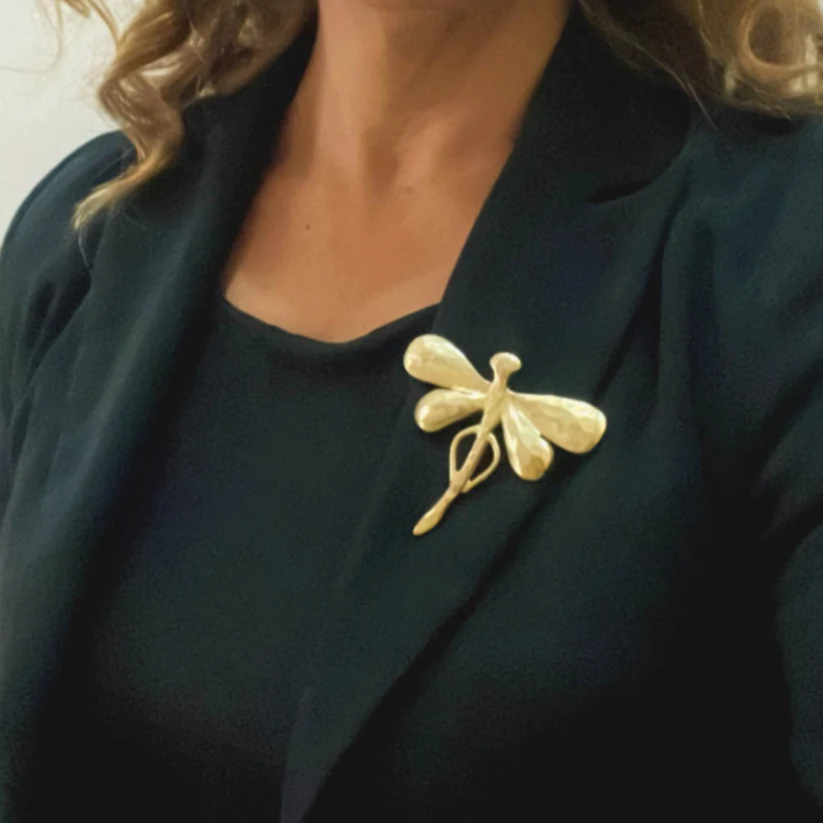 Broche libelula dorado 65x8cm