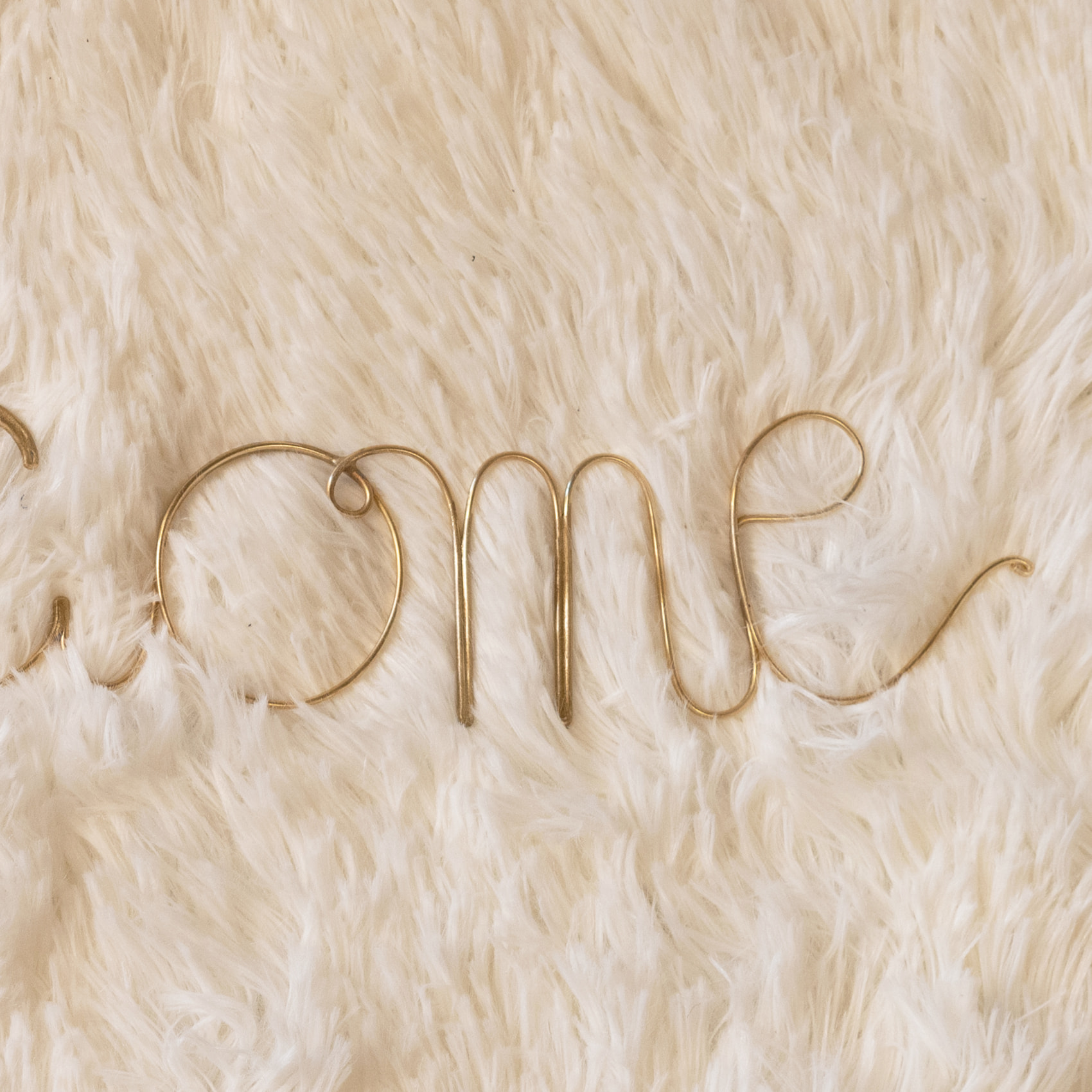 Mot fil de laiton 'WELCOME HOME' - Doré Vieilli