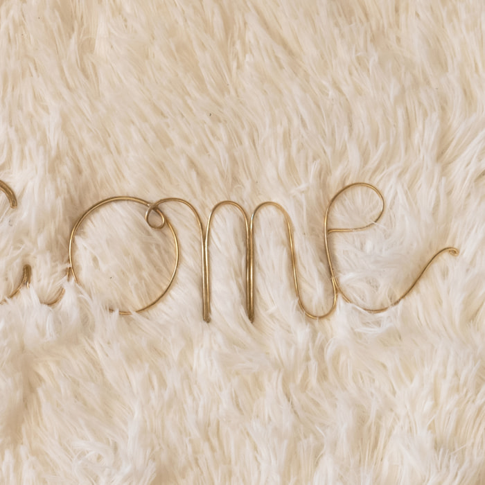 Mot fil de laiton 'WELCOME HOME' - Doré Vieilli