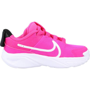 SNEAKERS NIKE STAR RUNNER 4