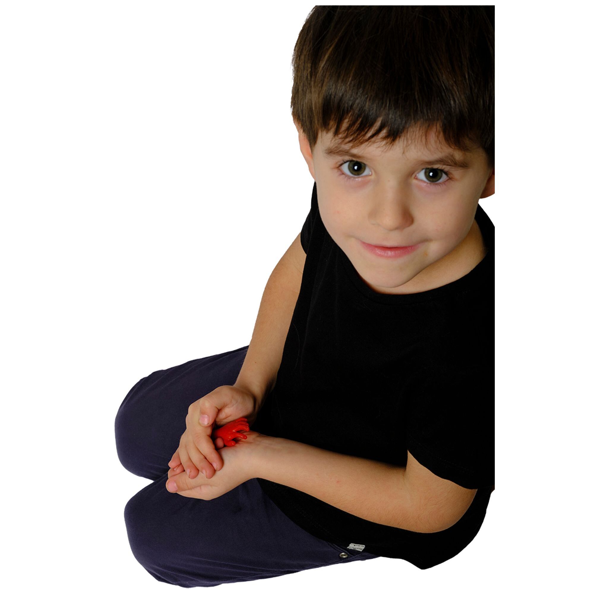 COFRE CON MANO SANGRIENTA