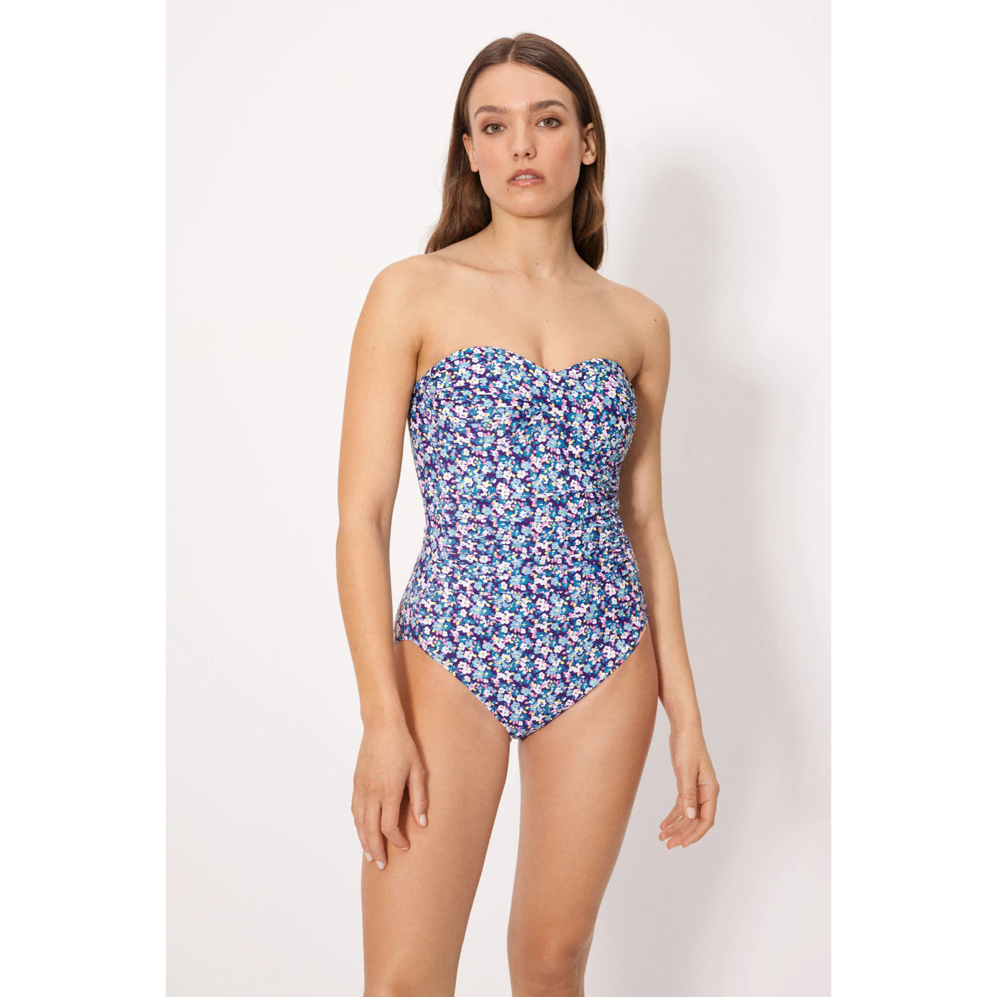 Costume bandeau modellante