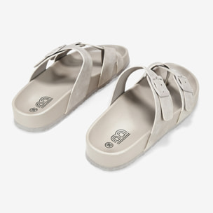 Sandalias de dedo beige con hebillas